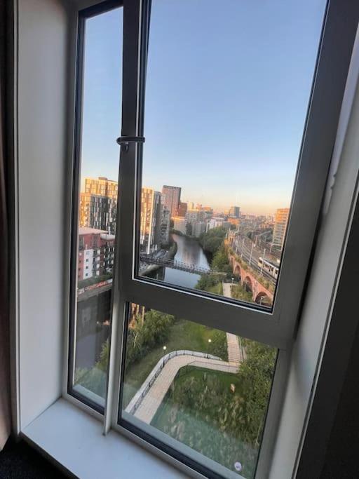 City Centre Penthouse Canal Views Manchester Exterior photo